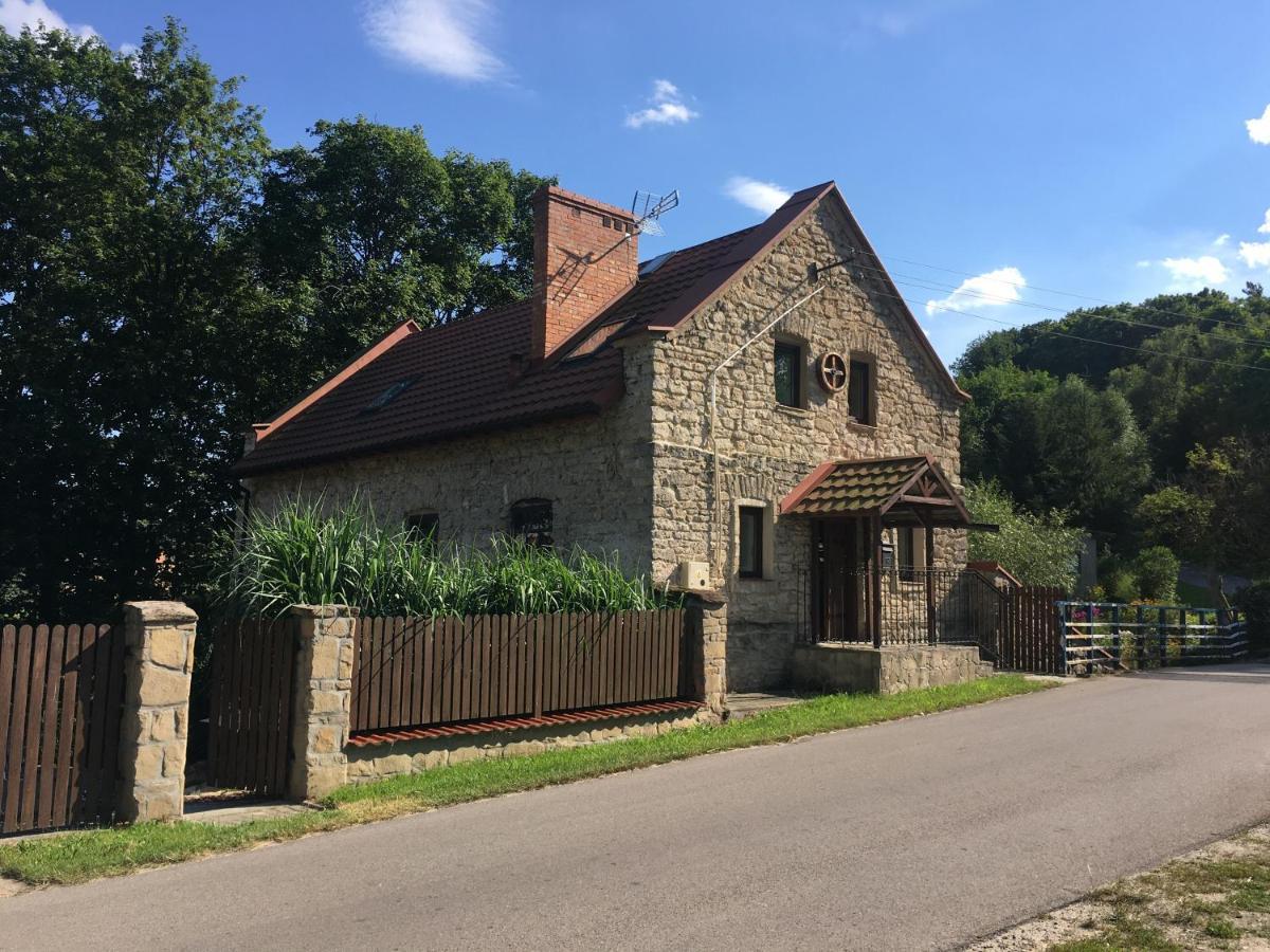 Wisniowy Mlyn Villa Wisniowa k Staszowa Exterior photo